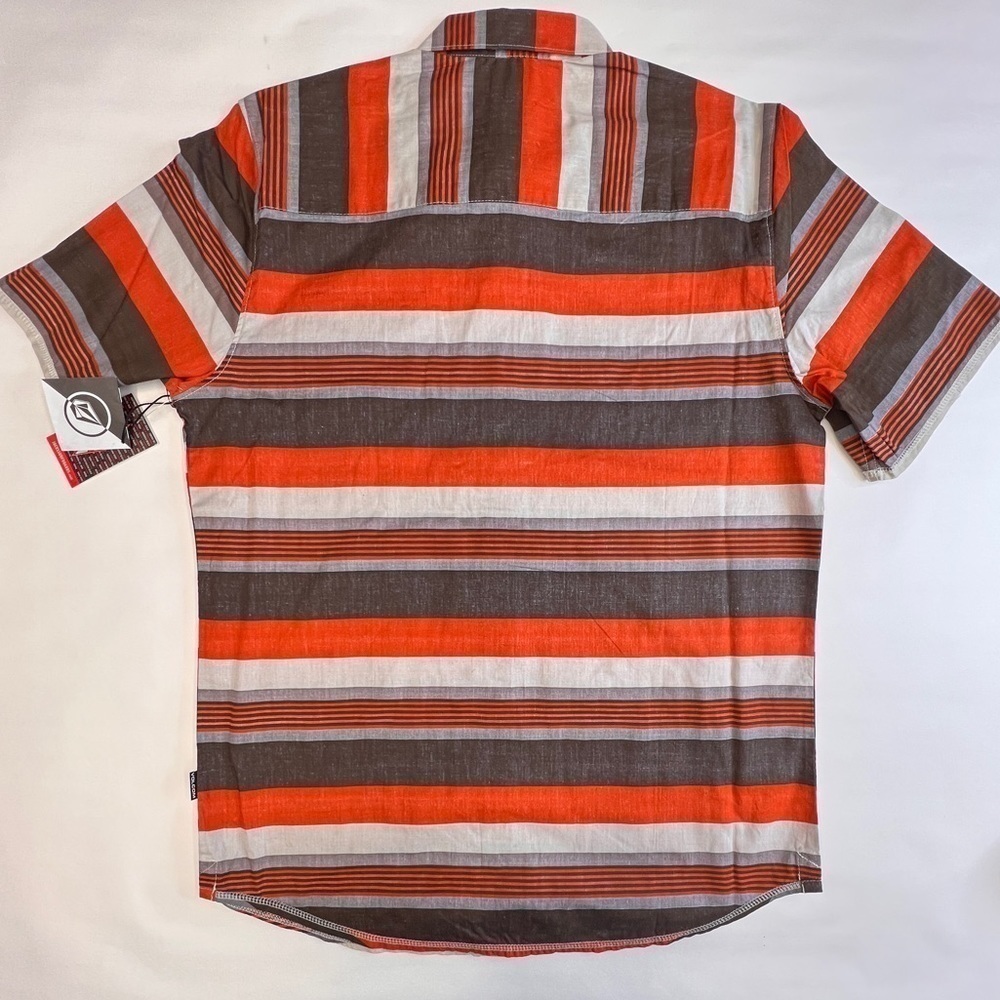 Volcom Size Xl Nwt Casual Button Down - image 5
